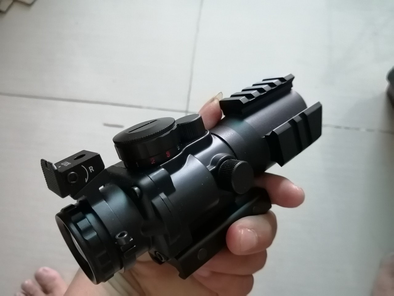 Ống ngắm 4x32 compact scope